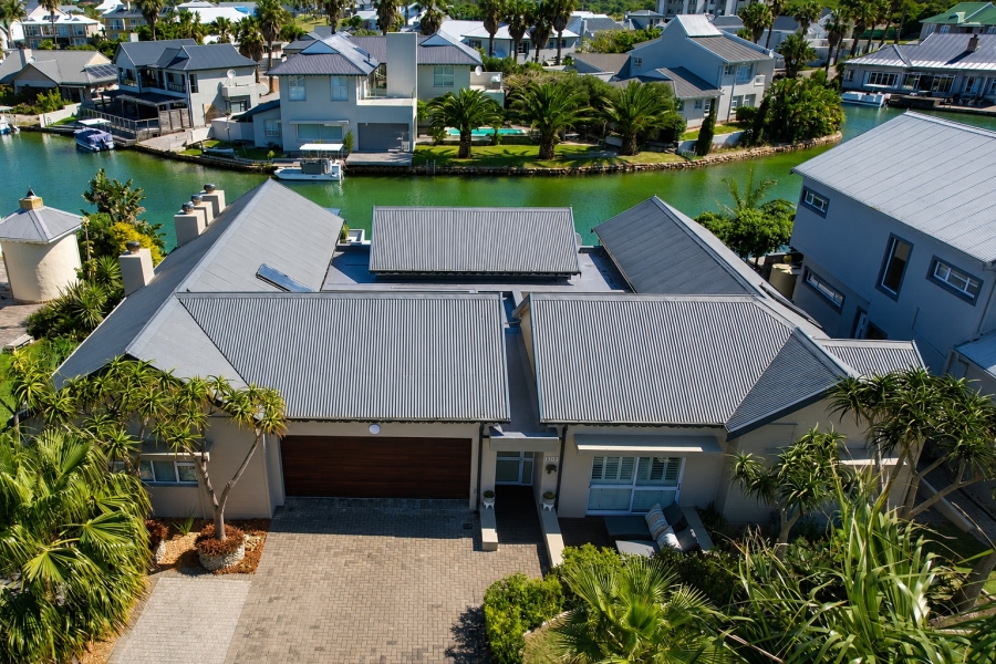 4 Bedroom Property for Sale in Marina Martinique Eastern Cape